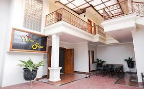 wisma delapan RedPartner